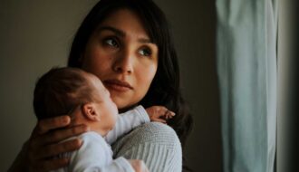 Matrescencia: la transformación profunda que viven las madres