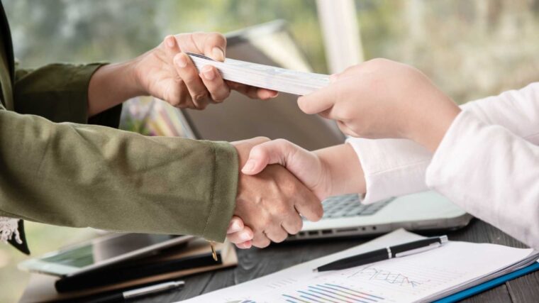 Microcréditos digitales: 5 claves para evitar el sobreendeudamiento