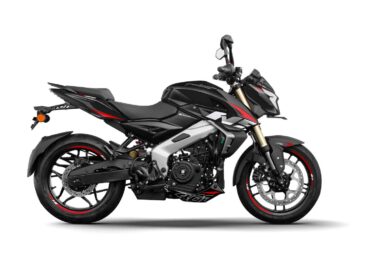 Pulsar NS400Z llega al Perú con panel digital y modos de manejo avanzados