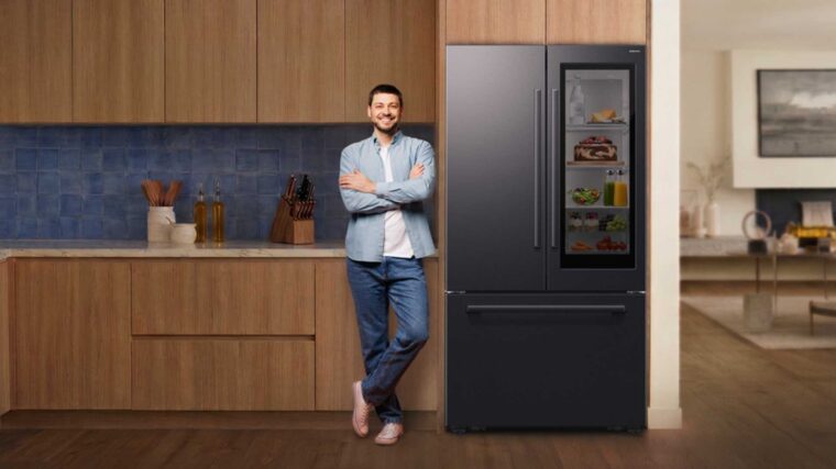 Samsung presenta refrigeradora “see‑through” con IA y puerta transparente