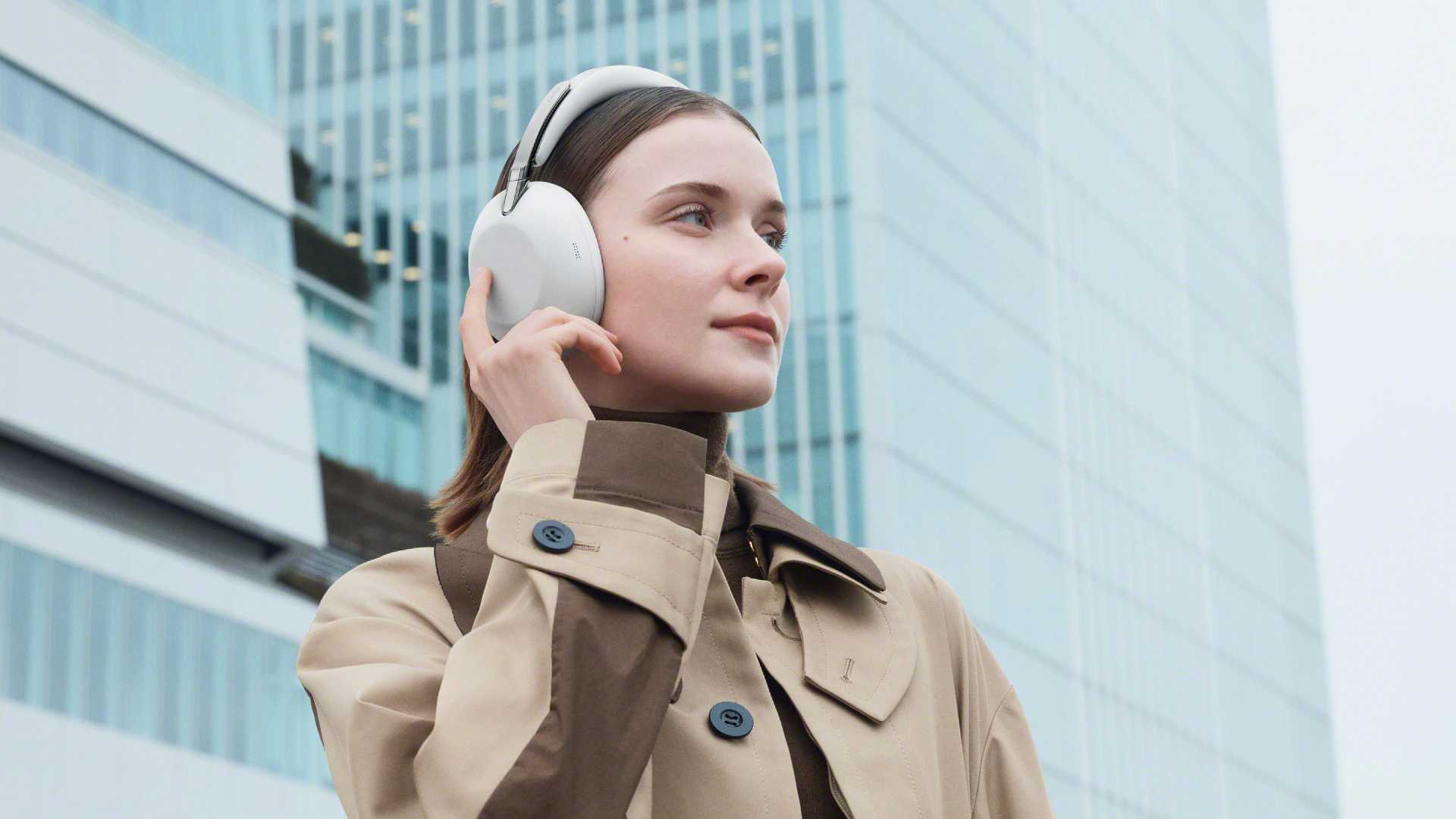 Sony presenta 1000X THE COLLEXION con audio espacial e IA