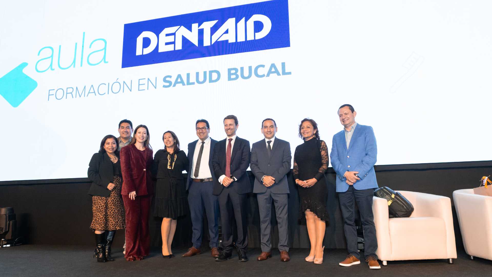 Aula Dentaid 2026 reunió a especialistas en salud bucal en Lima
