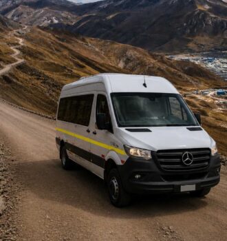 Sprinter refuerza el transporte de personal para minería 2026