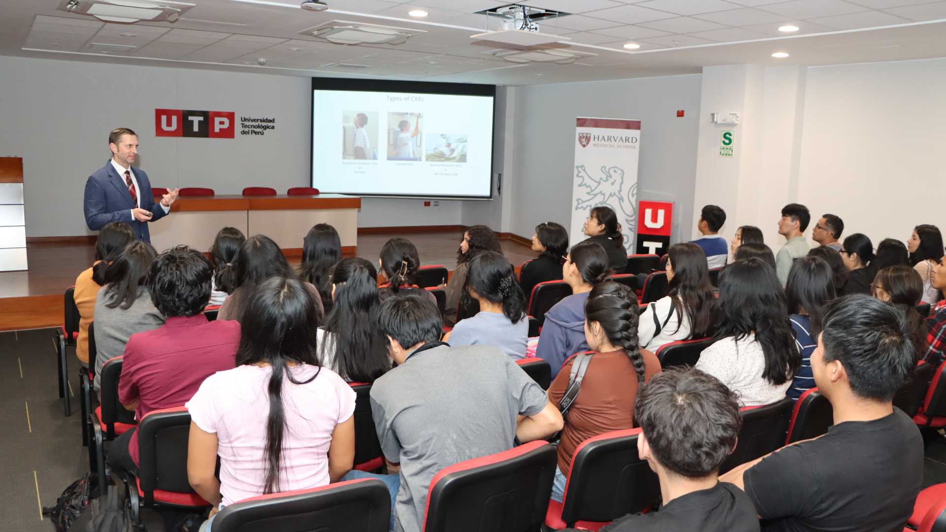 UTP acerca la educación médica de clase mundial al Perú