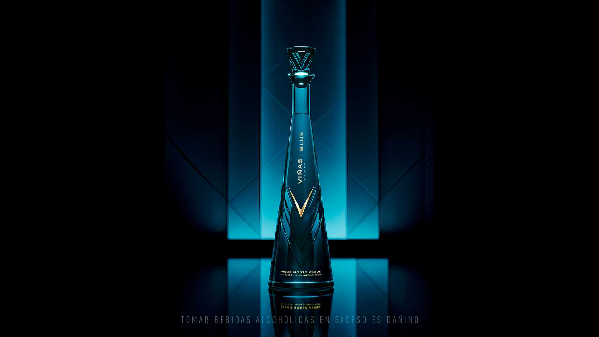 Viñas de Oro Blue: pisco ultra premium para celebrar el Día del Padre