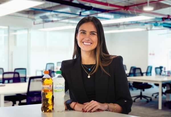 Agua San Carlos Saborizada llega al mercado peruano con nuevos sabores