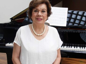 Carmen Escobedo será distinguida como Profesora Emérita por la UNM