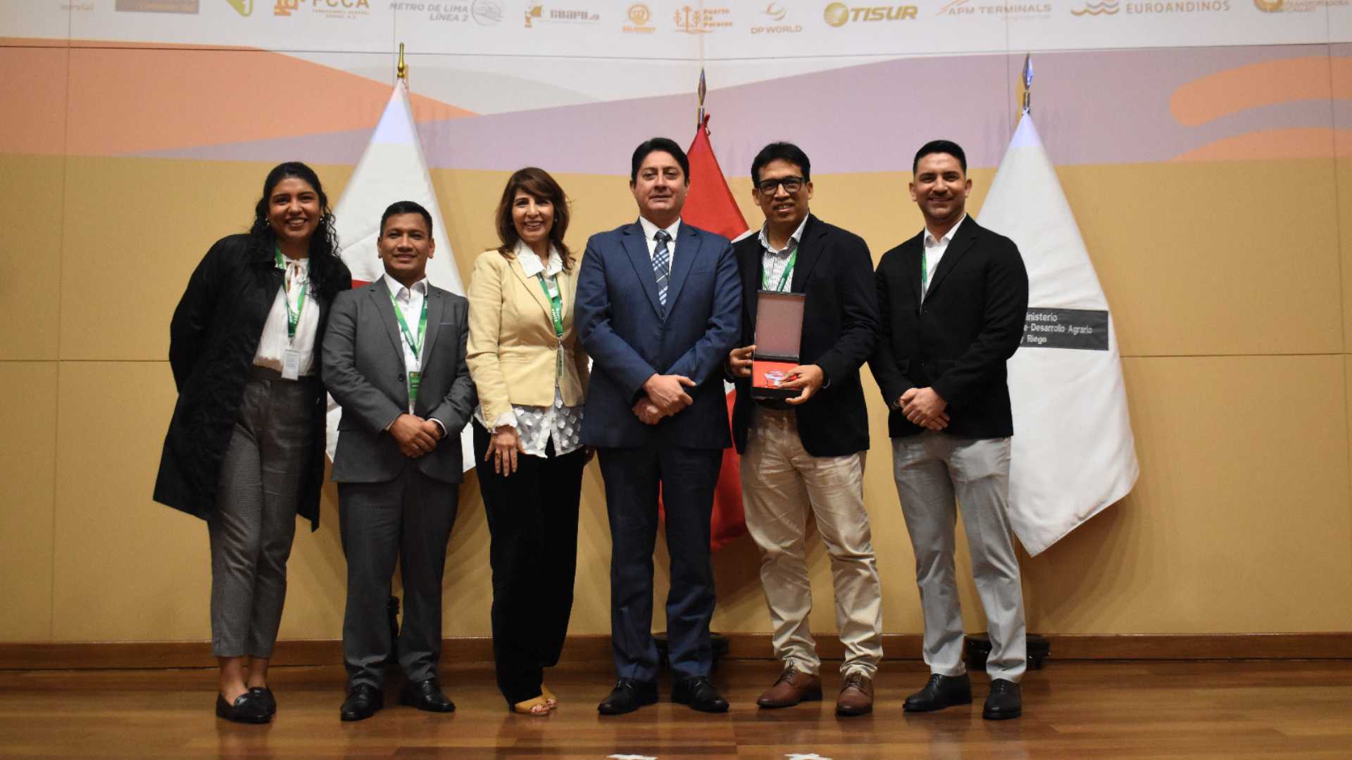 Claro impulsa atención inclusiva con intérpretes digitales