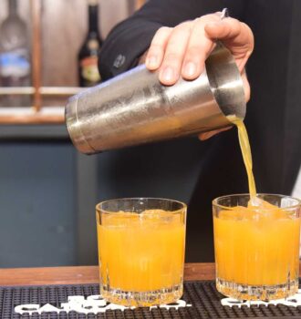 Coctelería peruana destaca con el rebranding de Ron Cartavio