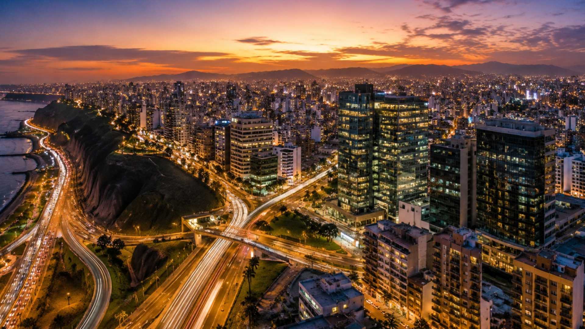 Crecimiento urbano exige modernizar energía en Perú