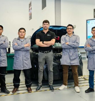 Kia impulsa diagnóstico avanzado con capacitación técnica