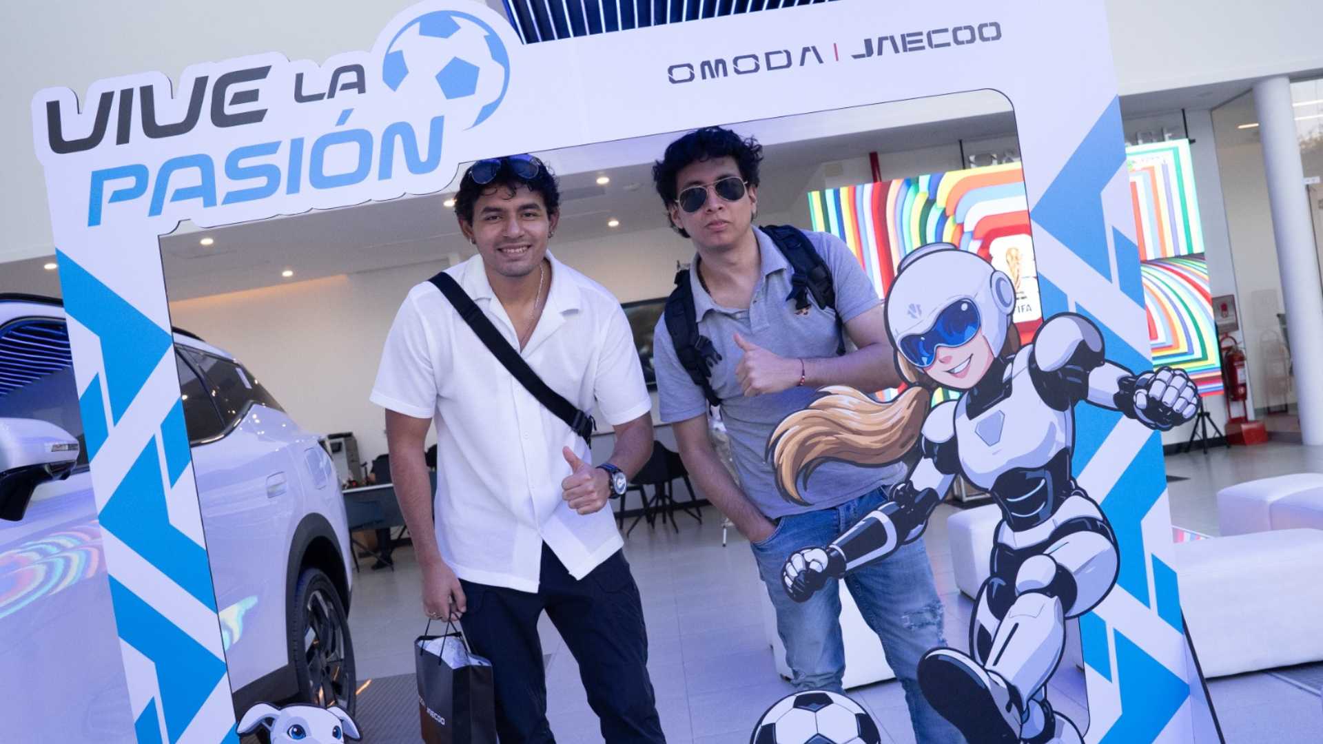 OMODA & JAECOO impulsa experiencia mundialista con activación digital