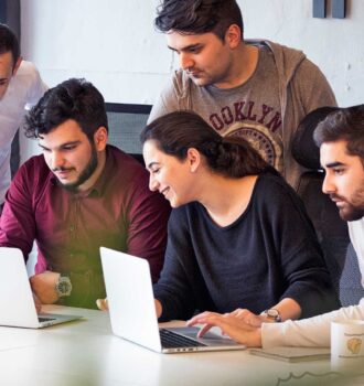 Equans lanza hackathon para desarrollar soluciones que ayuden a combatir el hurto de energía en el Perú