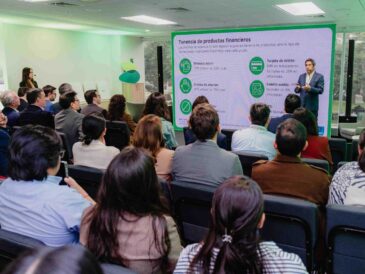 Estudio revela que peruanos obtienen en promedio nota 9 sobre 20 en conocimientos financieros