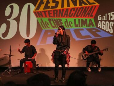Lenin Tamayo presentó Q Pop en el 30° Festival de Cine de Lima y emocionó al público con un showcase en vivo