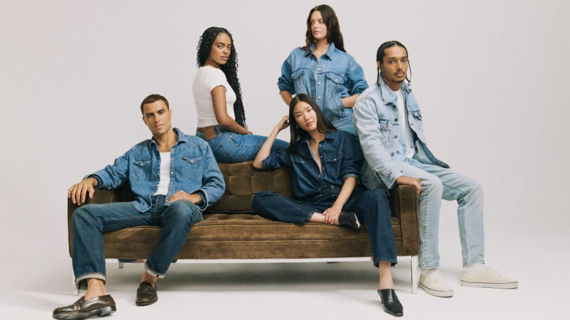 Levi’s destaca el denim como aliado para los días soleados de agosto