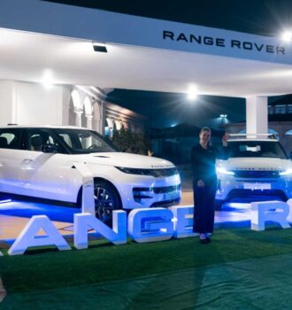 Range Rover participa en “Cocinemos con Fundades”
