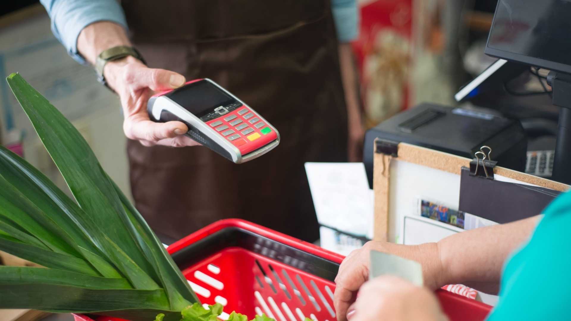 El 42.9% de hogares peruanos anticipará compras por El Niño y buscará marcas más económicas