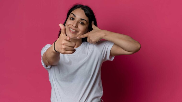 ¿Qué es 'farmear aura'? El fenómeno de la Gen Z que redefine la relevancia digital en Latinoamérica