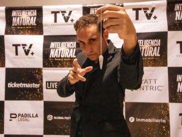 Javier Botía presenta “Inteligencia Natural” en Lima tras sorprender al periodismo local