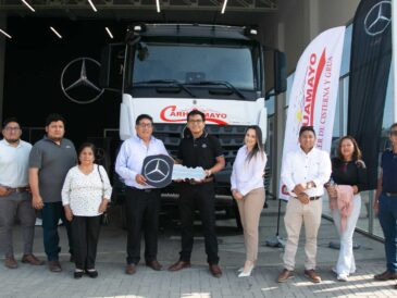 Divemotor fortalece la flota de Transportes Carhuamayo con la entrega de Arocs 4145k de 450 CV