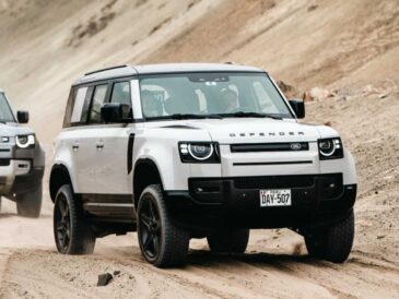 Land Rover lleva su espíritu aventurero a la costa peruana con una nueva edición de Defender Experience