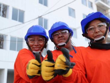 Mujeres en la construcción: derribando barreras y abriendo caminos hacia una participación más inclusiva y equitativa