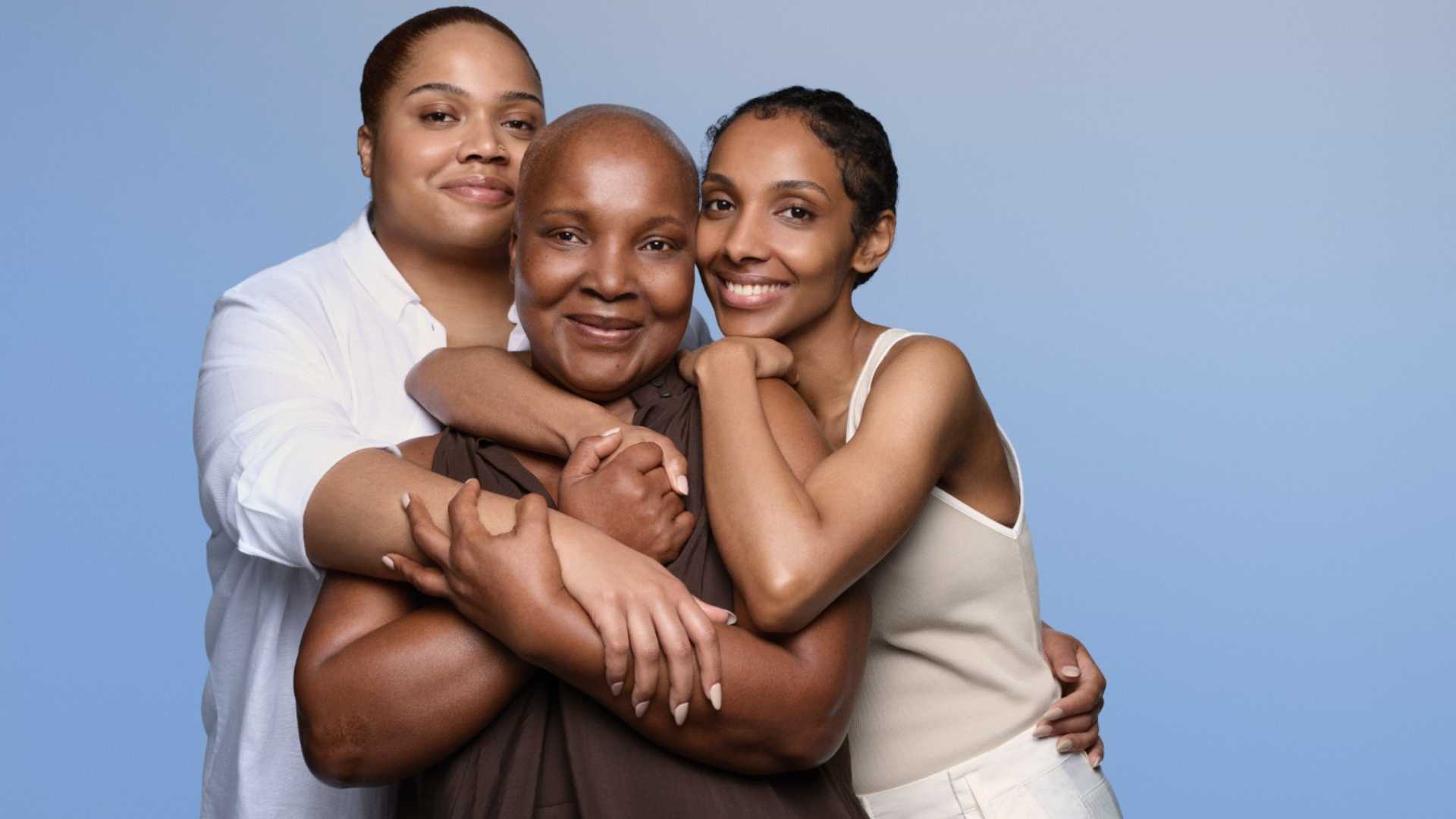 Octubre Rosa: 5 claves para la detección temprana del cáncer de mama y el cuidado de la piel durante el tratamiento