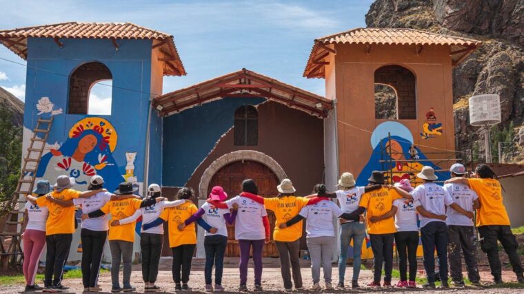 Pachar Pueblo Mural llegó a la Estación La Cultura de la Línea 1