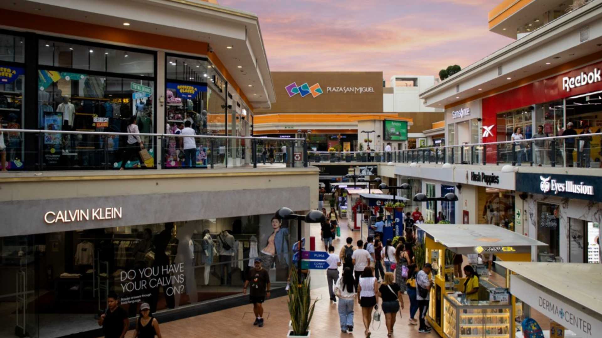 Plaza San Miguel cumple 50 años como el primer centro comercial del Perú